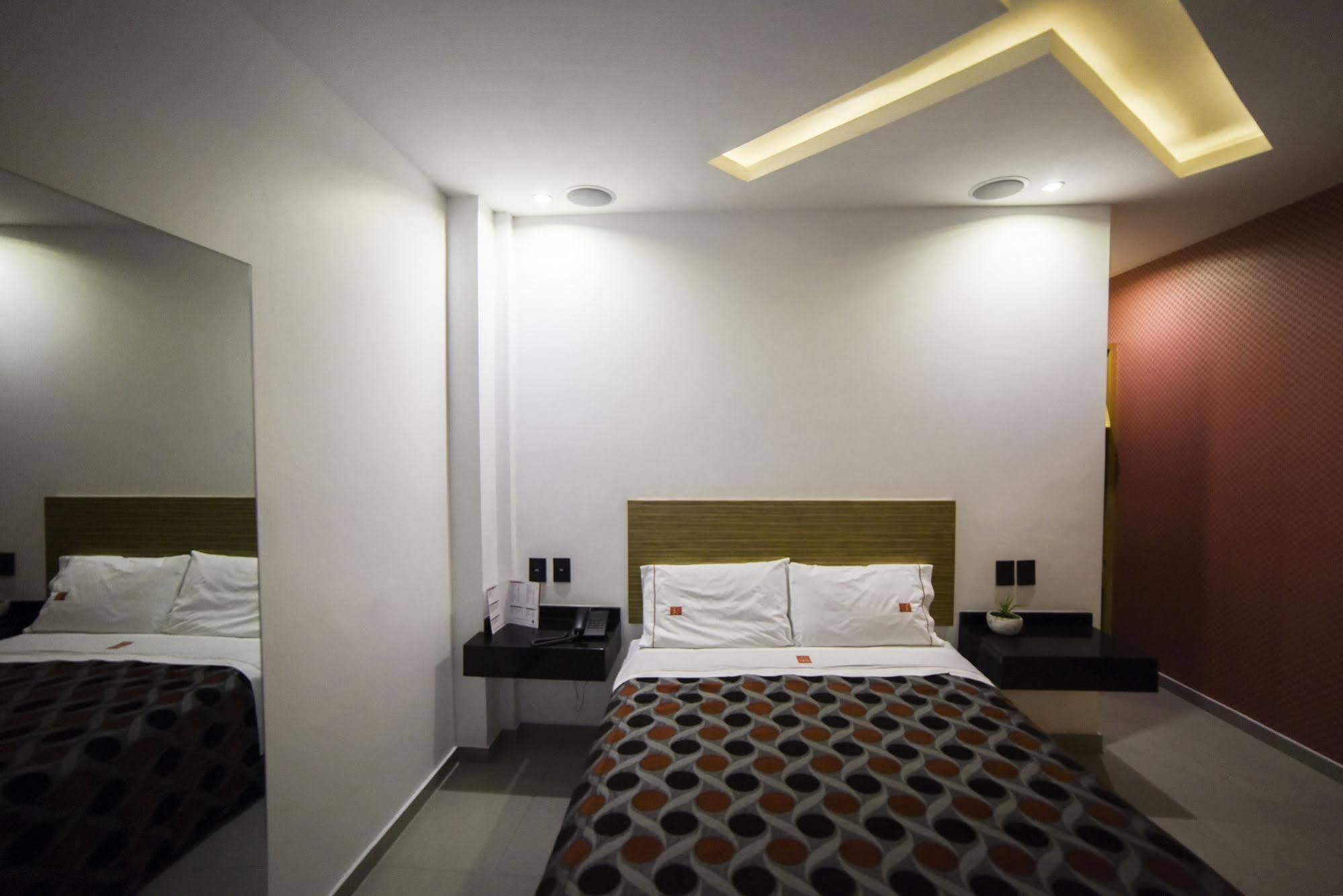Six Hotel Guadalajara Expiatorio 외부 사진